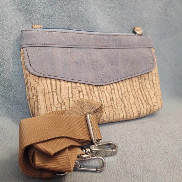 NWOT Hand Crafted Handmade Upcycled Grey & Natural Cork Clutch/ Crossbody - Picture 13 of 13